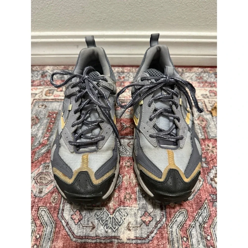 Nike ACG Y2K‎ Running Shoes Mens 8.5 Grey Gold Vintage 2005 311871-471